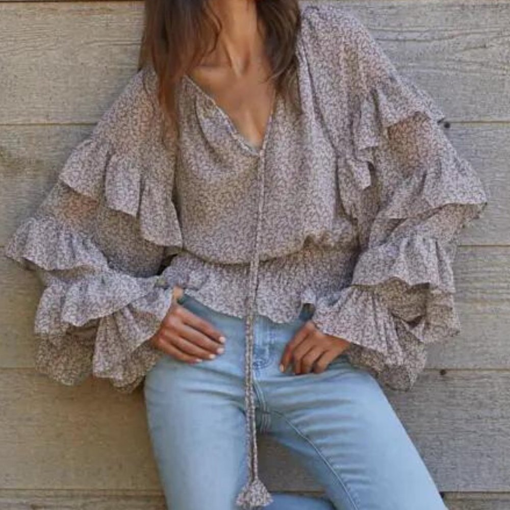 L5771 V-Neck Ruffle Long Sleeve (Mocha)
